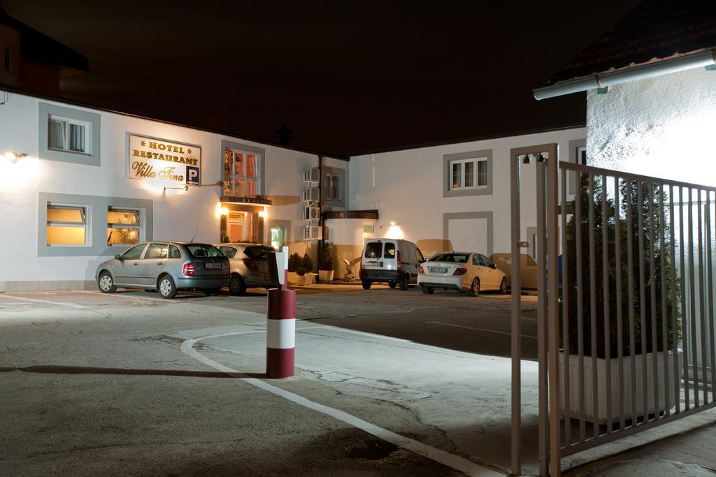 Hotel Vila Tina Загреб Екстериор снимка