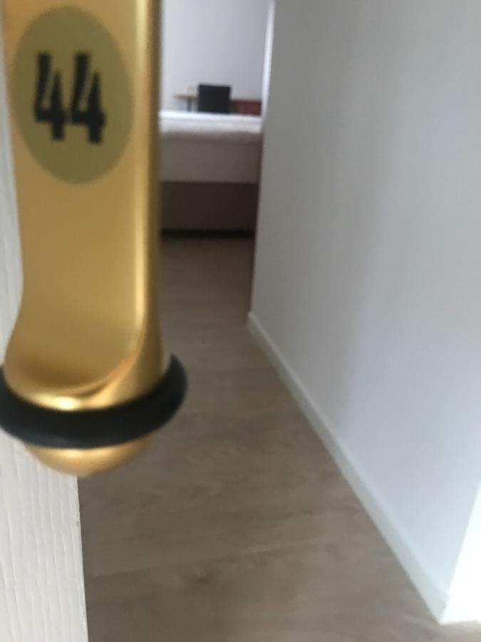 Hotel Vila Tina Загреб Екстериор снимка