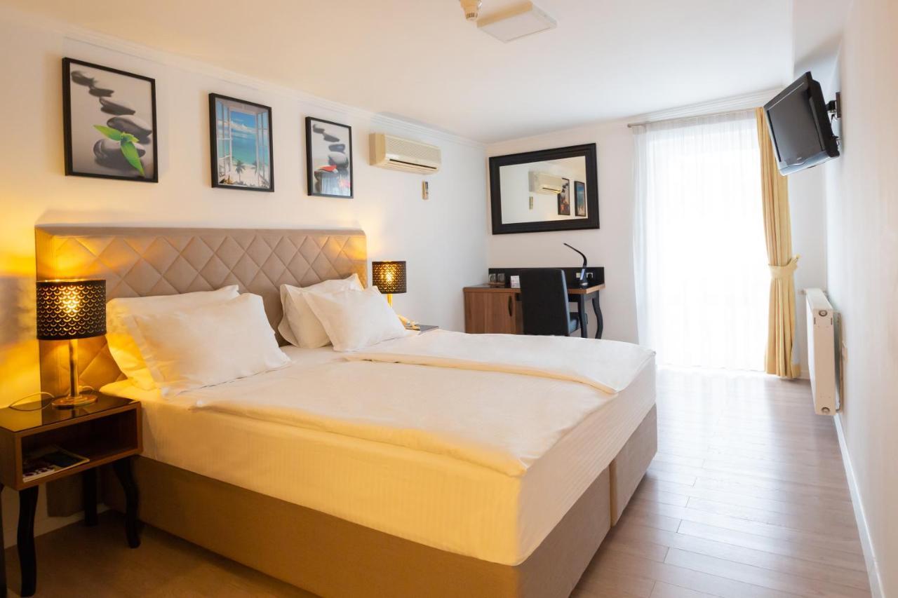 Hotel Vila Tina Загреб Екстериор снимка
