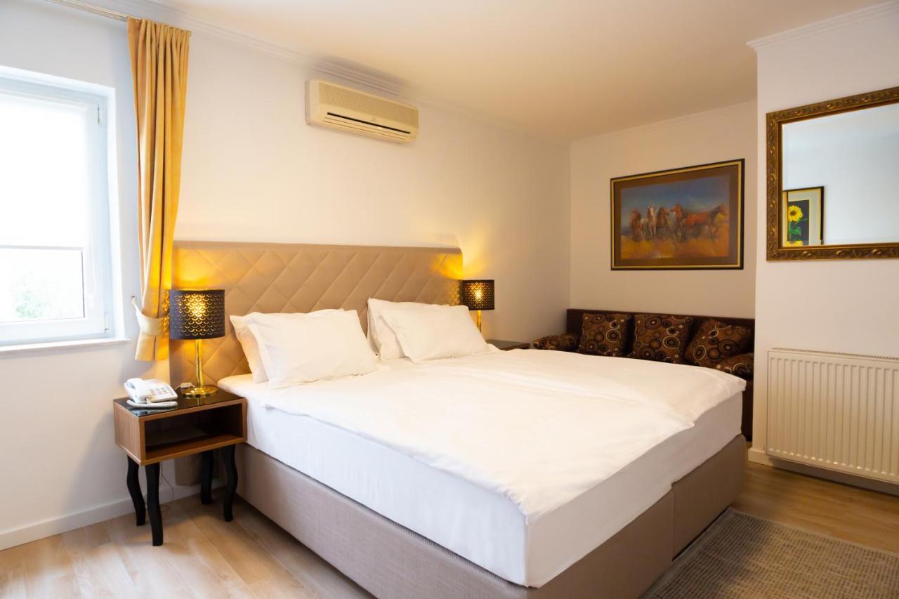 Hotel Vila Tina Загреб Екстериор снимка